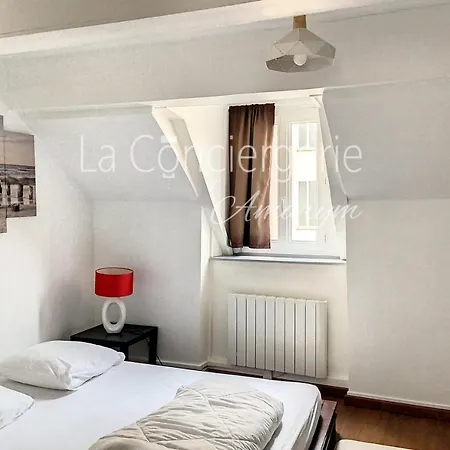 Апартаменты Deux Chambres Place Du Moulin A Vent *
